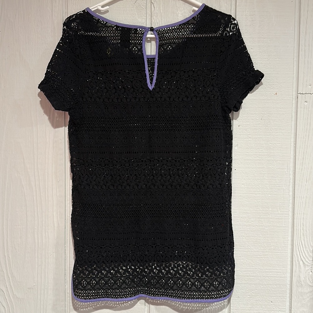 Signature Studio Top - Picture 2 of 6